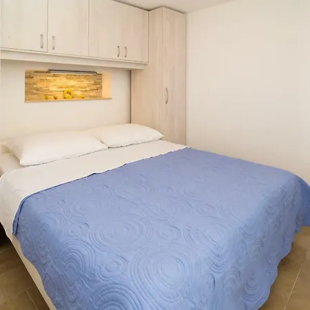 Andrija Apartamento Vrbnik (Primorje-Gorski Kotar)