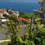 아파트 Andrija